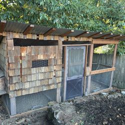 Chicken Coop- Walk In 