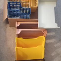 LOT OF PAPER/ DOCUMENT/FILE ORGANIZERS