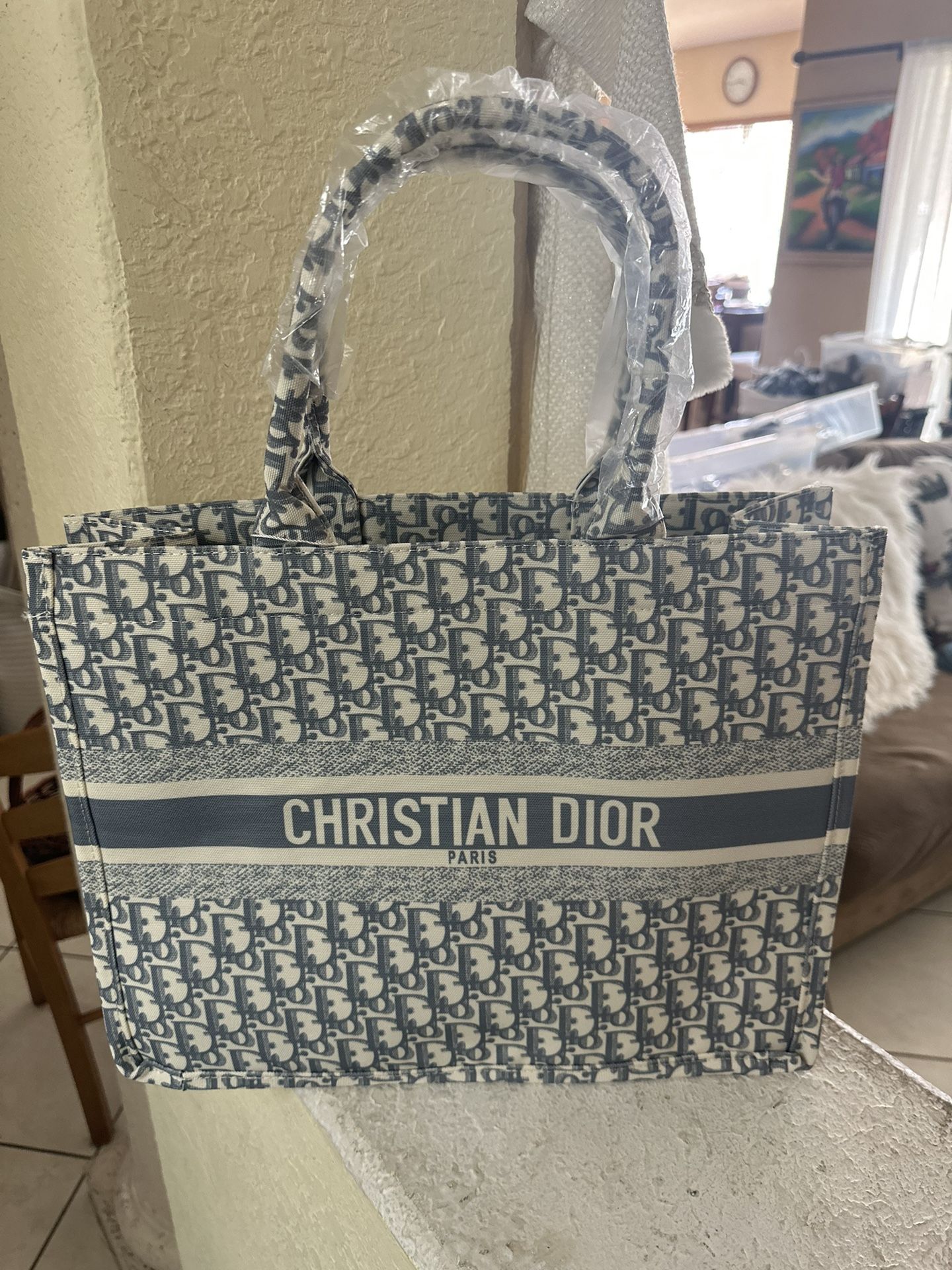 Tote Bag With Wristlet