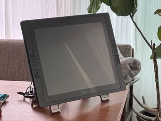 Wacom Cintiq 21UX Pen Tablet w/ Original Adjustable/Rotating Display Stand -MINT