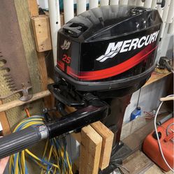 2005 Mercury Outboard… Runs Perfect And Includes Tank