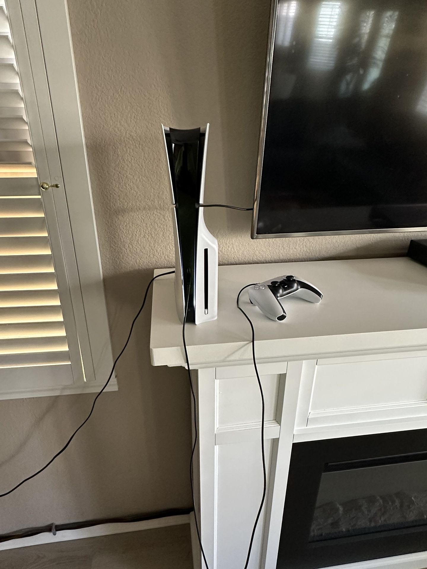 PlayStation 5 Slim Disc Console. Like New Barely Used