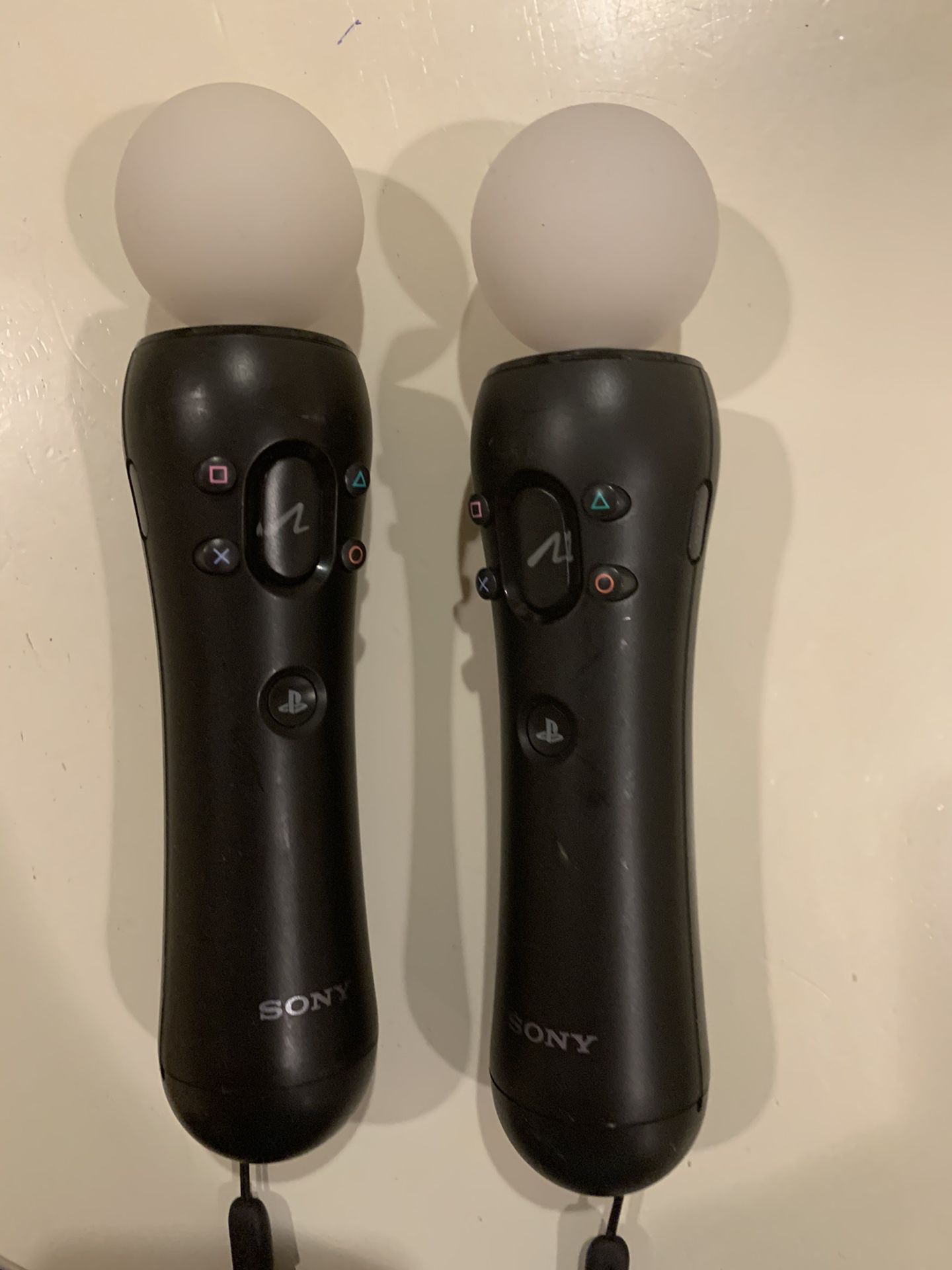 2 ps4 vr controllers