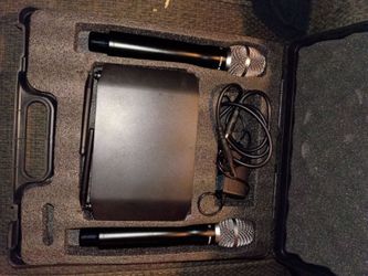 Blue tooth microphone set