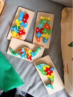4 sets of toddler wood puzzles