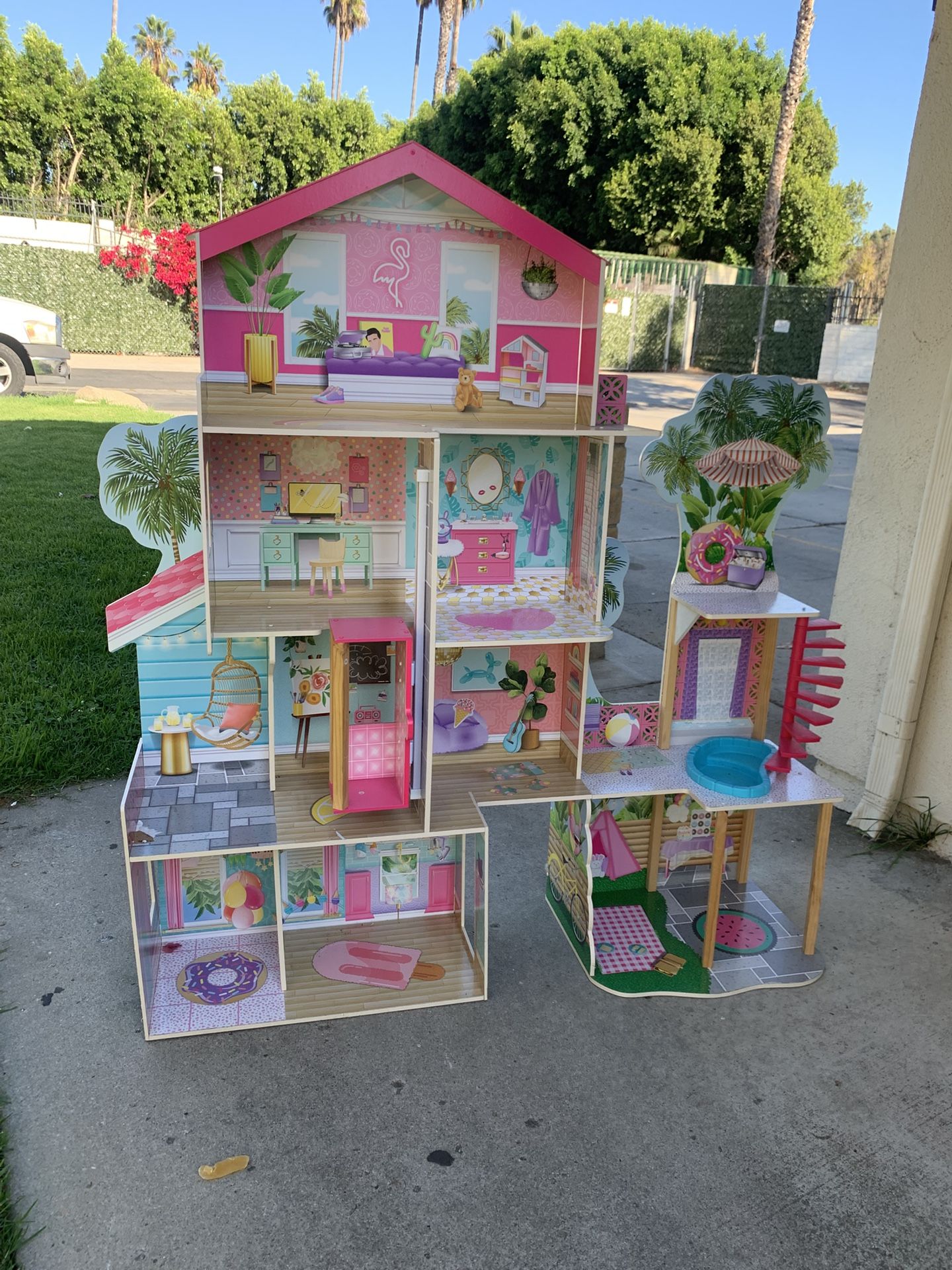 KidKraft Doll House
