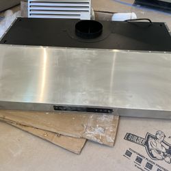 Vesta Range Hood 36” Brand New Defect