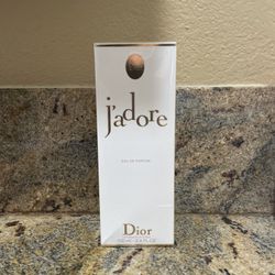 Jadore Dior Perfume