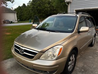 2007 Hyundai Entourage