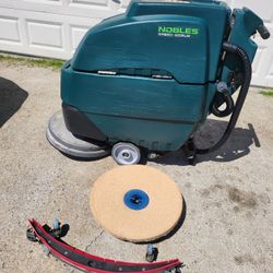 Floor Scrubber Walk Behind.NOBLES TENNANT 20" TRACTION.FREE DEL.HABLO ESP