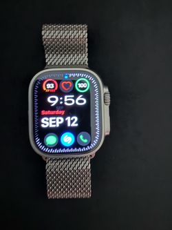 Apple Watch Ultra 3 unlocked in mint condition with 2 loops $500