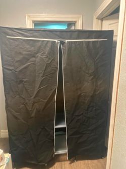 Portable closet