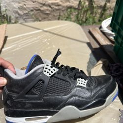 Jordan 4 Retro 