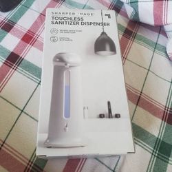 Touchless sanitizer dispenser