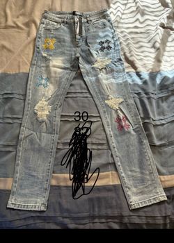 Size 30 amiri