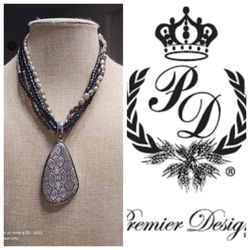 Premier Designs Rich & Famous Reversible Pendant Statement Necklace NWOT 16" + 2