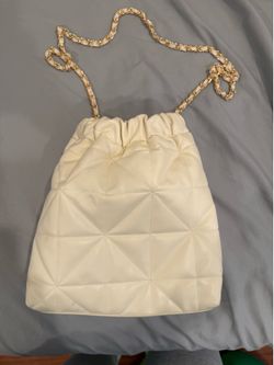 White chain handbag