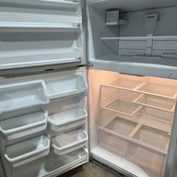 Large Top Freezer - Bottom Refrigerator- 21 Cu.Ft