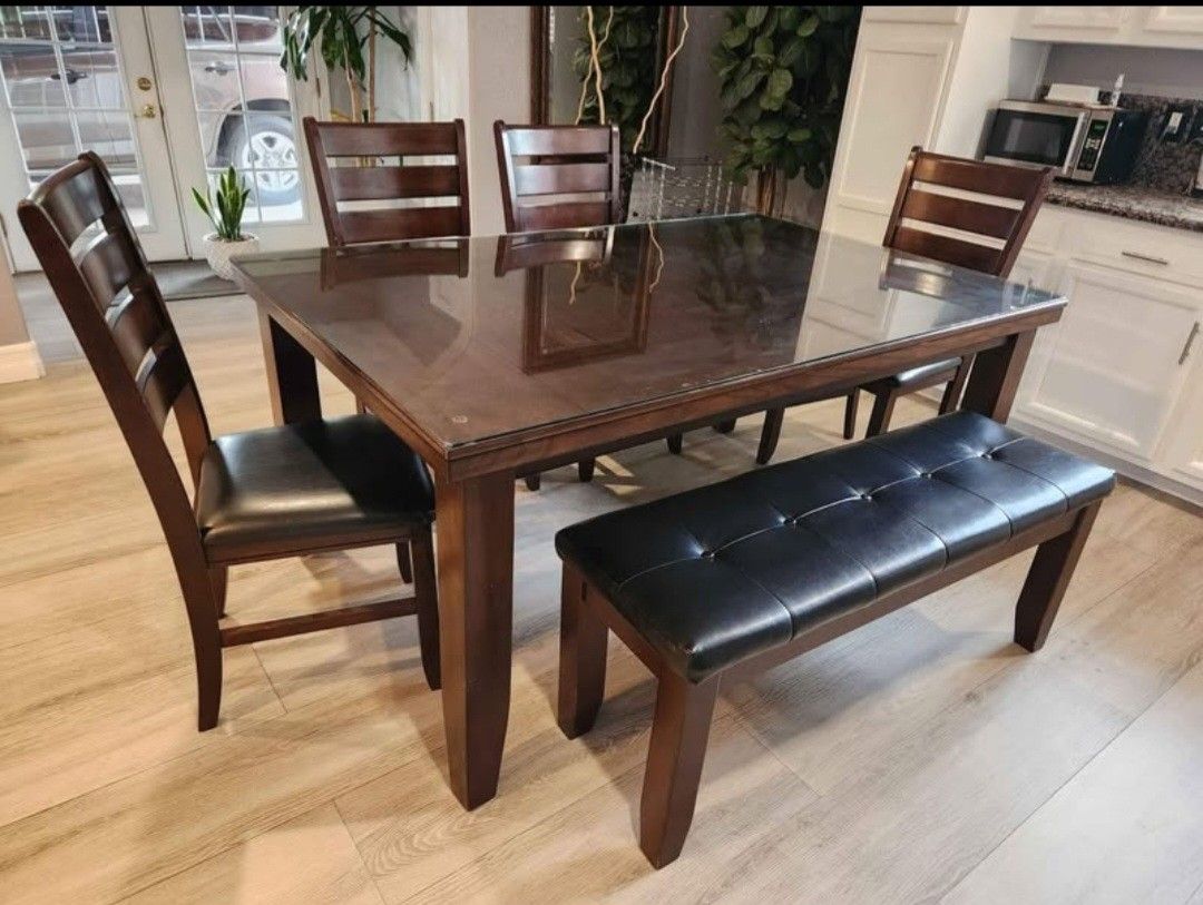 Dining Wood Table With 6 Seat