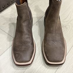 CODY JAMES MEN'S RUBEN ROUGHOUT CASUAL BOOTS - BROAD SQUARE TOE 