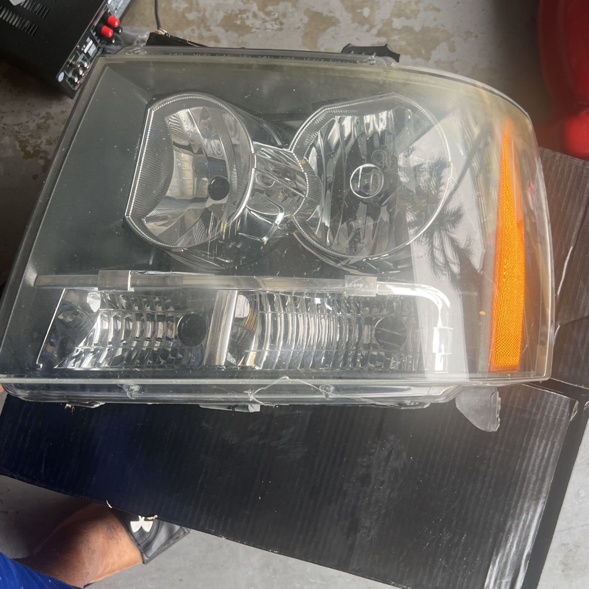 2007 Chevy Tahoe, Lt Headlights