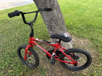 Huffy Rock It 16” Kids BMX Bike – Red & Black – Good Condition