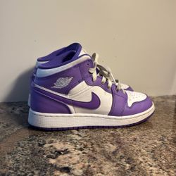 Jordan 1 Mid Retro Purple