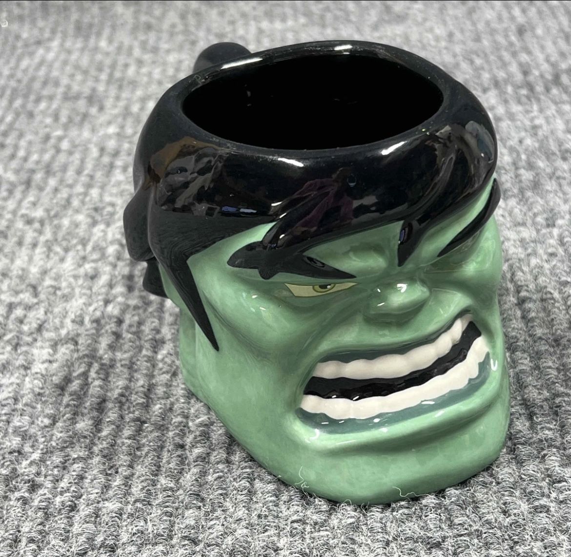 Marvel Disney Parks Incredible Hulk 3D Sculptured Ceramic Coffee Hot Cocoa Mug