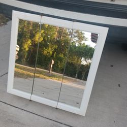 REAL NICE 24INBY24IN WOOD FRAMED MEDICINE CABINET 20 firm