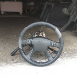 04 Avalanche Steering Wheel a