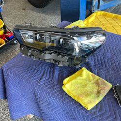 BMW 5-Series G60 2024-2025 LH Driver LED Headlight OEM Part #0(contact info removed)37