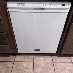 Dishwasher 