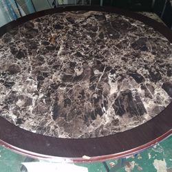 Dining room with 4 chairs

