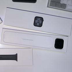 Apple Watch SE 2nd Gen 44 mm Cellular – Original Band & Charger