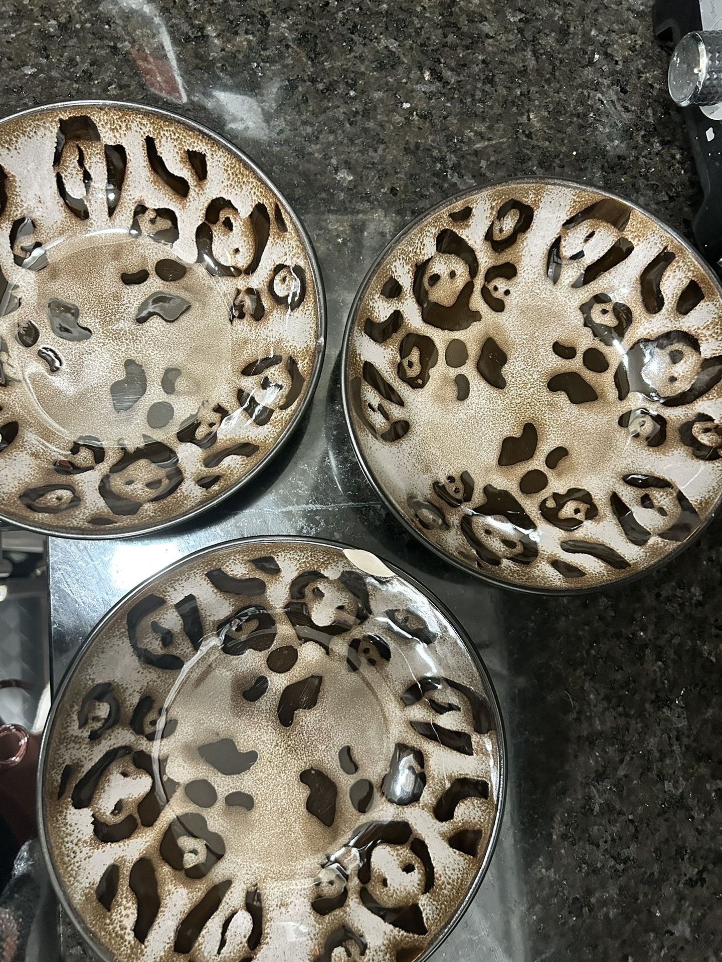Soho Loft Leopard Dinnerware Set 
