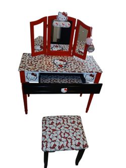 Custom Hello Kitty Vanity & Stool 🤌🏽