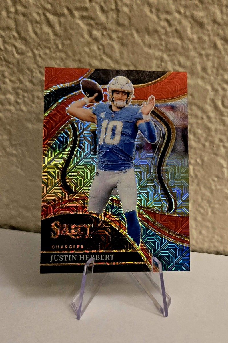 2023 Panini Select Justin Herbert Club Level Red Mojo Prizm #/49 Chargers