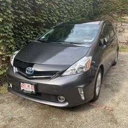 2013 Toyota Prius V
