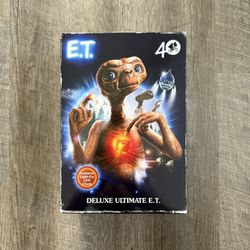In Hand, Brand New, Never Opened - NECA - E.T. - Ultimate Deluxe E.T. - 7” Inch Action Figure - Features Light-Up LED Chest