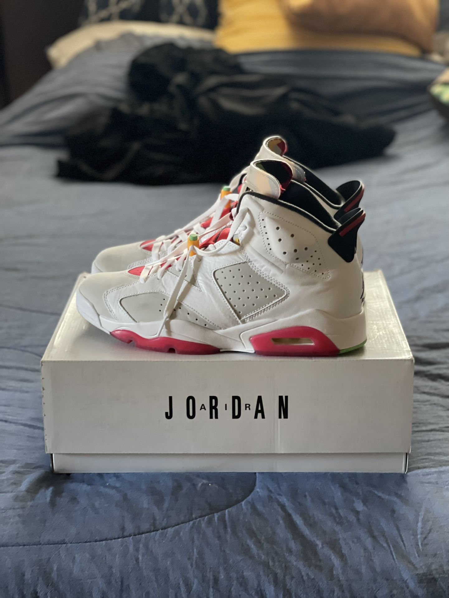 Jordan 6 ‘Hare’ - Size 12