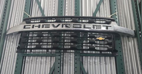 OEM Chevrolet 2500 Grille