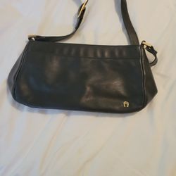 Aigner Black Leather Hand Bag