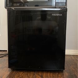 Mini Refrigerator 