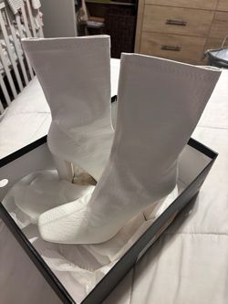 White Croc-Embossed Heeled Mid-Calf Boots