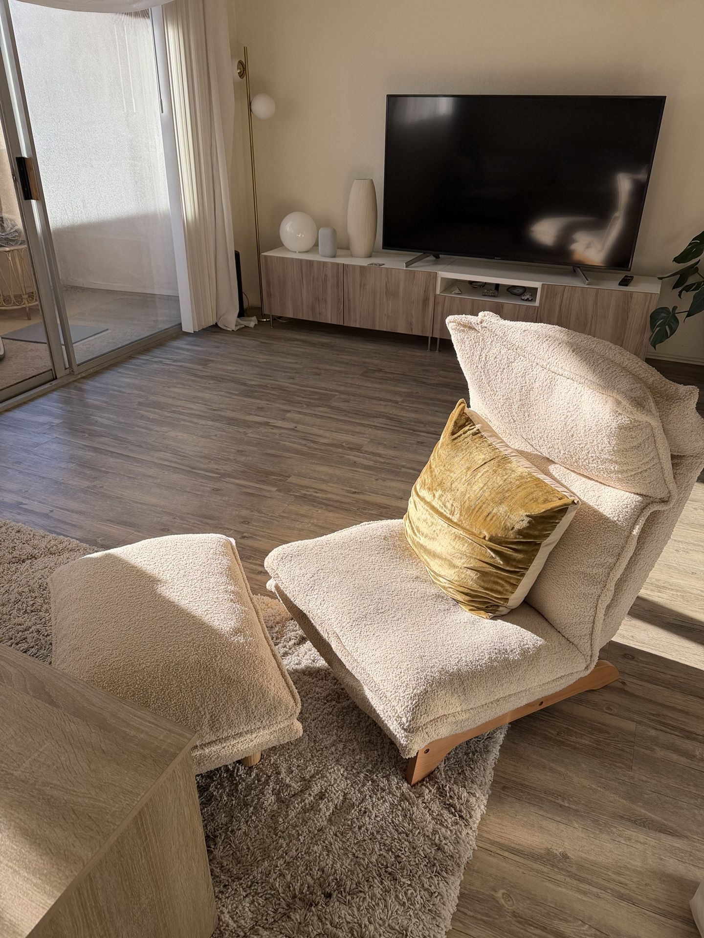 recliner chair + ottoman