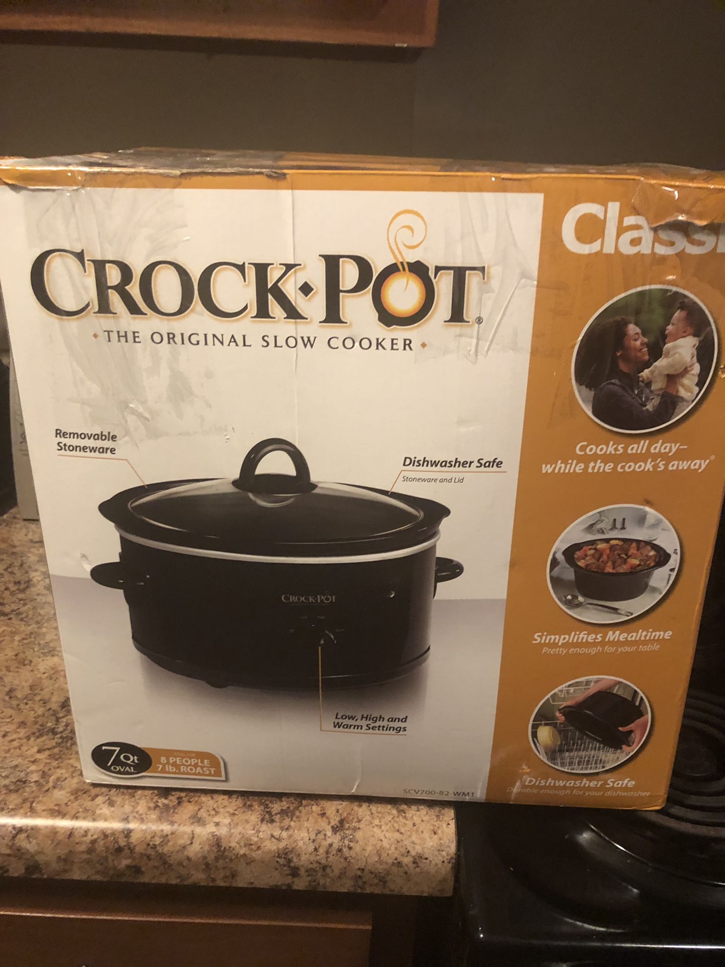 Crock pot 7 arts used once $15