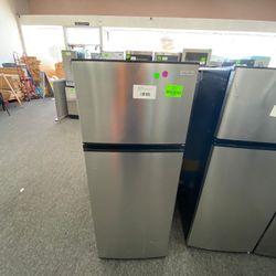 Vissani MDFF7SS 7.1 cu. ft. Top Freezer Refrigerator PQCU4