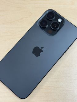 iPhone 15 pro max Black Titanium 256 GB Unlocked for Carriers