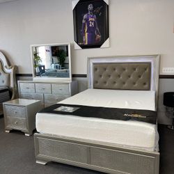 4PC Queen Bedroom Set 