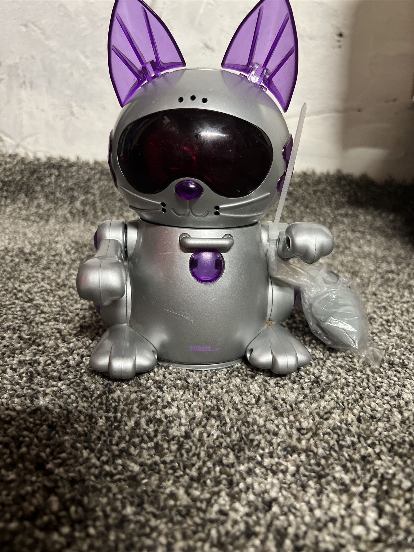 Meow Chi Robo Pets Interactive Toy Cat Hasbro Tiger Electronics Sega